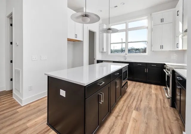 Photo 3 of Townhouse for sale at 107 East 9th St #D7, Columbia, TN 38401 | MLS# 3511079 | Listing updated on 2026-08-20