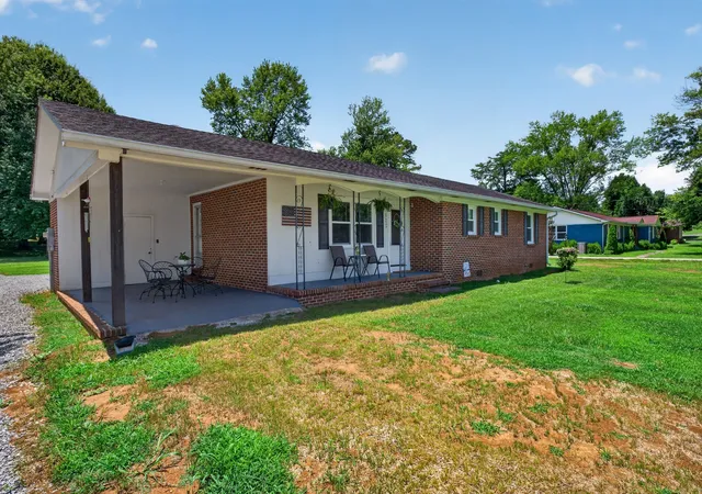 1st image of 111 Westwood 5th Ave, Mc Minnville, TN 37110 | MLS# 3518381