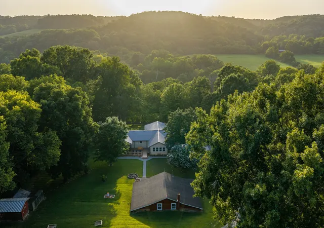 3rd image of 4118 Leipers Creek Rd, Williamsport, TN 38487 | MLS# 3523640