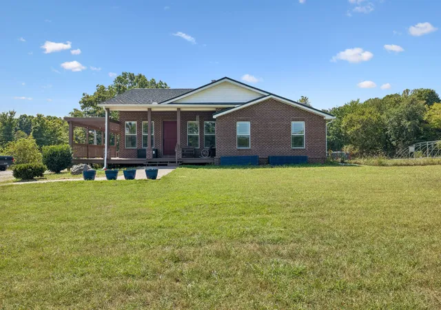 Photo 1 of Single family home for sale at 2475 Old Clarksville Pike, Ashland City, TN 37015 | MLS# 3520807 | Listing updated on 2026-09-21
