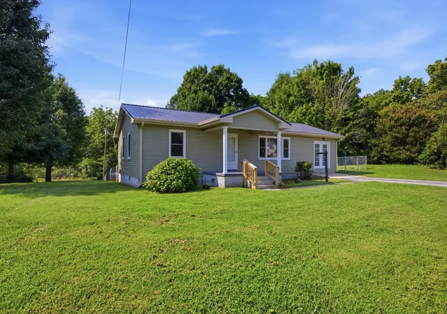 4th image of 2404 Main Street, Pikeville, TN 37367 | MLS# 3511093