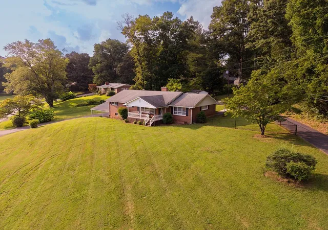 1st image of 416 Robinson Rd, Mc Minnville, TN 37110 | MLS# 3512400
