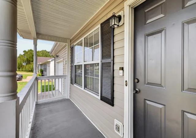 Photo 3 of Single family home for sale at 121 Gleaves Ln, Oak Grove, KY 42262 | MLS# 3512904 | Listing updated on 2026-08-29