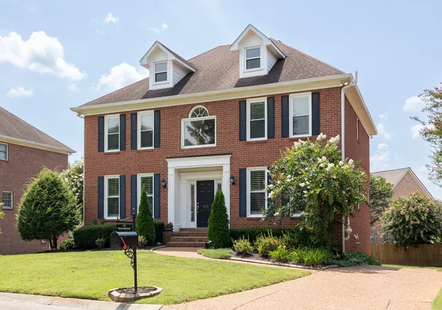 Photo 2 of Single family home for sale at 471 Forrest Park Cir, Franklin, TN 37064 | MLS# 3513024 | Listing updated on 2026-10-12
