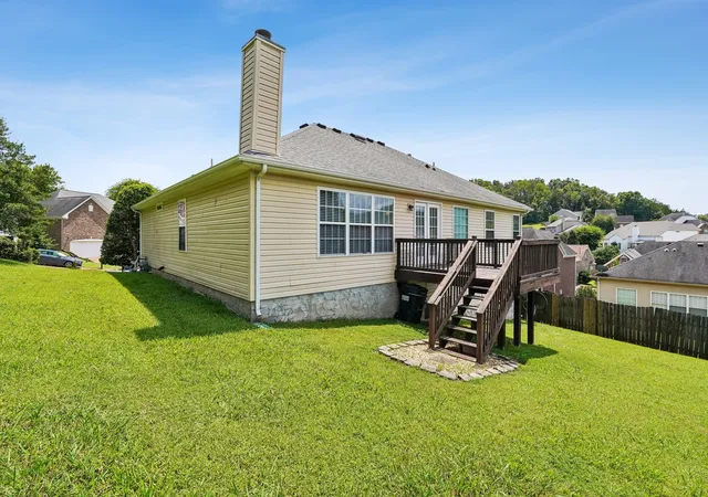 Photo 3 of Sale Pending at 805 Waterloo Ct, Nashville, TN 37209 | MLS# 3511254 | Listing updated on 2026-08-20