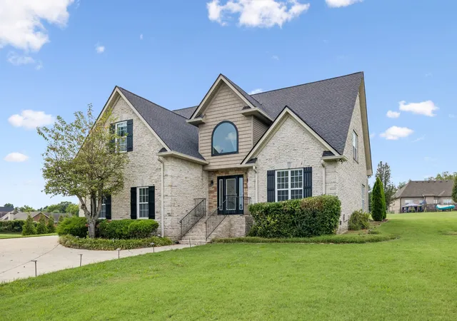 Photo 3 of Single family home for sale at 1014 Cabriolet Ct, Gallatin, TN 37066 | MLS# 3520255 | Listing updated on 2026-08-23