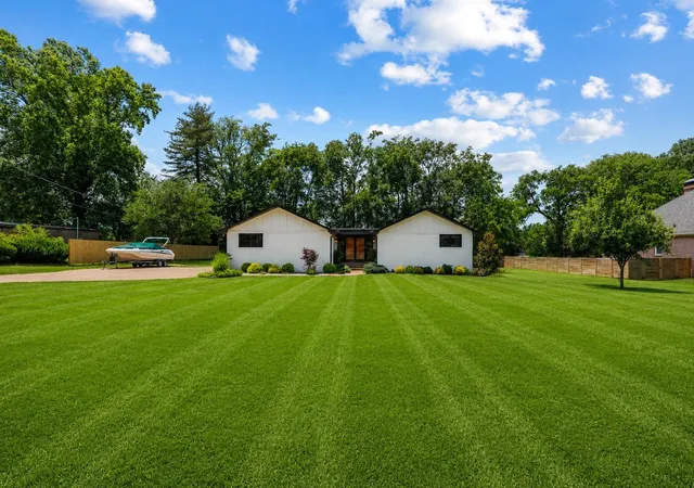 2nd image of 908 Lakeshore Dr, Gallatin, TN 37066 | MLS# 3511188
