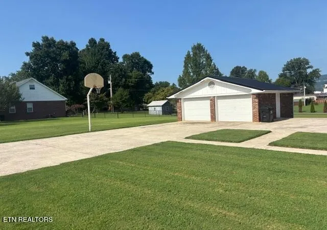 Photo 3 of Single family home for sale at 103 W Legion Cir, Pikeville, TN 37367 | MLS# 3511190 | Listing updated on 2026-08-31