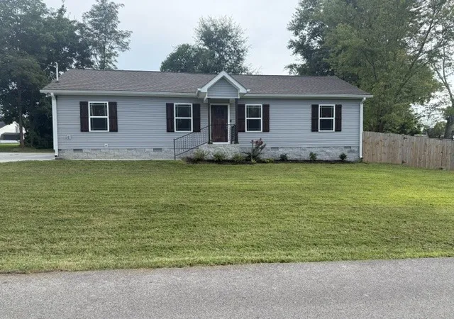 1st image of 307 W Coffee St, Manchester, TN 37355 | MLS# 3512503