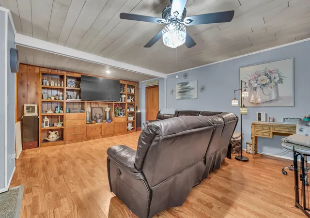 Photo 4 of Single family home for sale at 1436 River Rd, Clarksville, TN 37040 | MLS# 3523774 | Listing updated on 2026-09-14