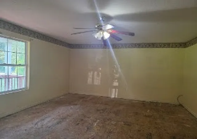 Photo 3 of Single family home for sale at 4138 Mitchell Weaver Rd, Scottsville, KY 42164 | MLS# 3511258 | Listing updated on 2026-08-29