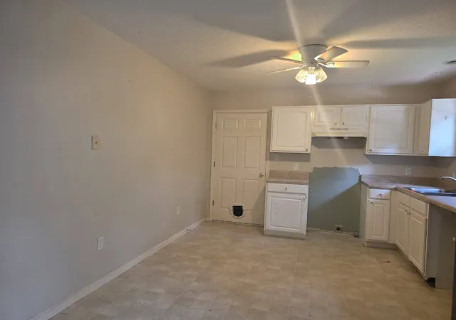 Photo 4 of Single family home for sale at 4138 Mitchell Weaver Rd, Scottsville, KY 42164 | MLS# 3511258 | Listing updated on 2026-08-29