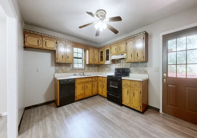 Photo 3 of Single family home for sale at 14 Cable Rd, Oak Grove, KY 42262 | MLS# 3511234 | Listing updated on 2026-08-20