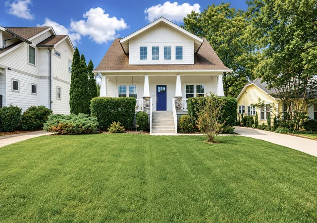 Photo 1 of Single family home for sale at 4100 Westlawn Dr, Nashville, TN 37209 | MLS# 3512539 | Listing updated on 2026-08-21