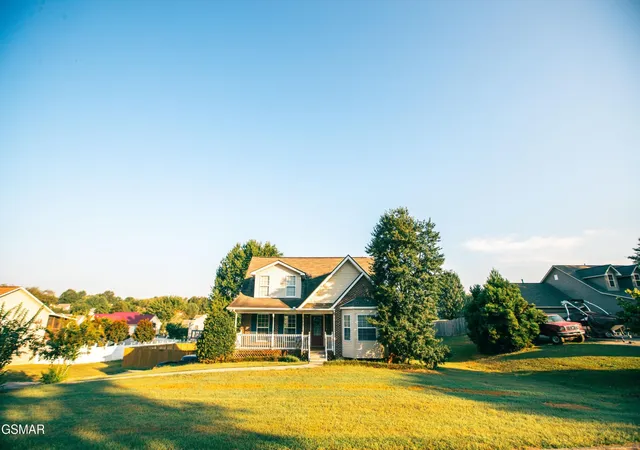 Photo 2 of Single family home for sale at 1468 Dewberry Ln, Sevierville, TN 37862 | MLS# 3511233 | Listing updated on 2026-09-25