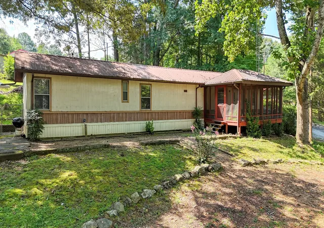 Manufactured home for sale at 25 Jones Loop, Springville, TN 38256 | MLS# 3514199