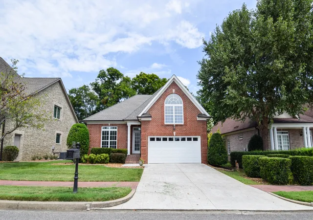 Photo 3 of Single family home for sale at 1074 Isaac Franklin Dr, Gallatin, TN 37066 | MLS# 3512495 | Listing updated on 2026-09-04