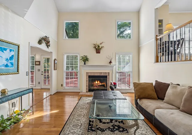 Photo 4 of Single family home for sale at 1077 Beech Tree Ln, Brentwood, TN 37027 | MLS# 3512686 | Listing updated on 2026-10-01