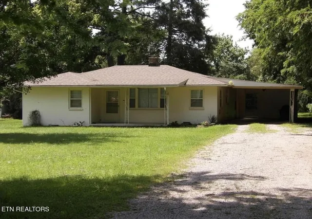 1st image of 525 Woodlawn Rd, Crossville, TN 38555 | MLS# 3512396
