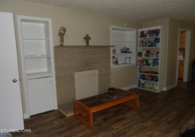 2nd image of 525 Woodlawn Rd, Crossville, TN 38555 | MLS# 3512396