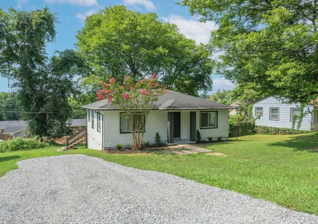 3rd image of 139 Darnell Pl, Clarksville, TN 37042 | MLS# 3512434