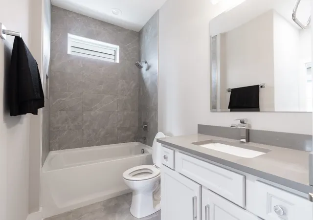 Photo 3 of Condo for sale at 2016 Owen St #B, Nashville, TN 37208 | MLS# 3514523 | Listing updated on 2026-09-23