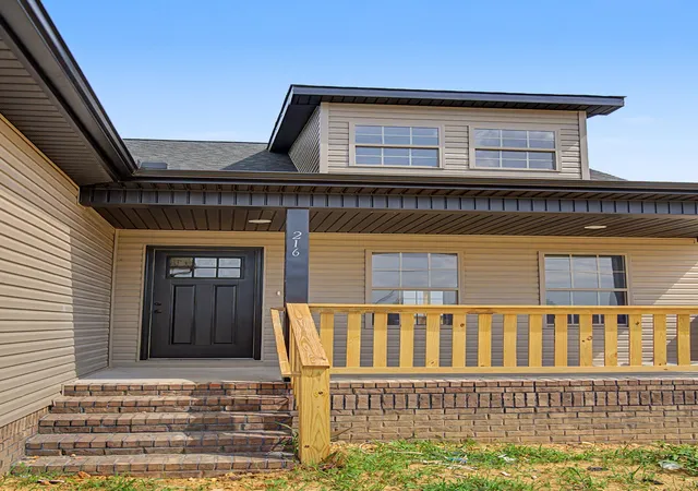 Photo 2 of Single family home for sale at 216 Dj Dr, Lafayette, TN 37083 | MLS# 3512655 | Listing updated on 2026-08-14