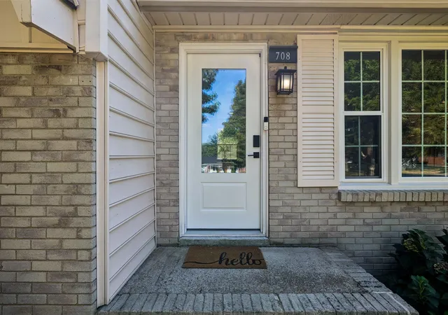 Photo 3 of Single family home for sale at 708 Countrywood Dr, Franklin, TN 37064 | MLS# 3547016 | Listing updated on 2026-10-25