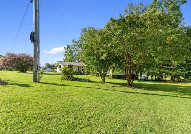 3rd image of 184 Beechview Dr, Clifton, TN 38425 | MLS# 3513413