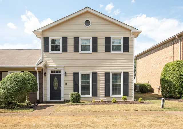 Photo 1 of Townhouse for sale at 128 Boxwood Dr, Franklin, TN 37069 | MLS# 3512525 | Listing updated on 2026-09-25
