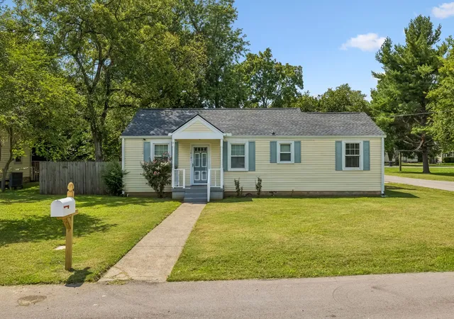 1st image of 1019 Rose Ave, Murfreesboro, TN 37130 | MLS# 3512925
