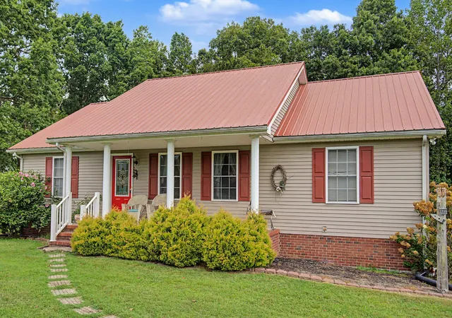Photo 1 of Single family home for sale at 8229 Galen Rd, Lafayette, TN 37083 | MLS# 3512923 | Listing updated on 2026-10-06