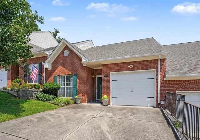 2nd image of 221 Wyndom Ct, Goodlettsville, TN 37072 | MLS# 3518737