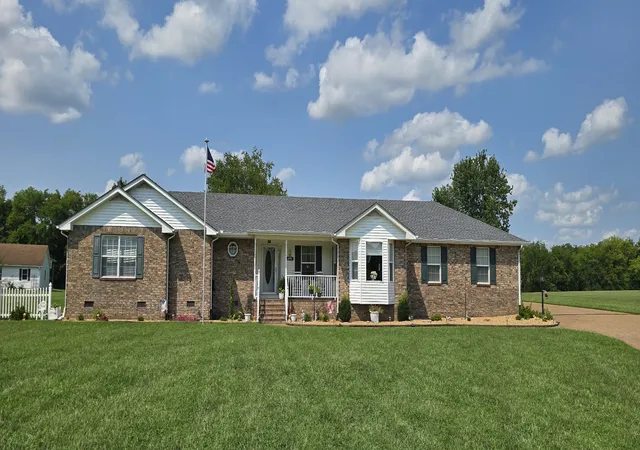 Photo 1 of Sale Pending at 135 Hidden Cvs Ct, Gallatin, TN 37066 | MLS# 3512628 | Listing updated on 2026-08-27