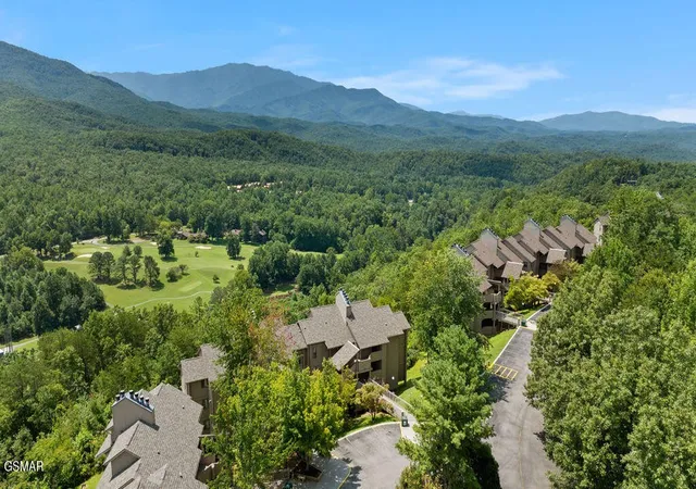 30th image of 3710 Weber Road #UNIT 304-B, Gatlinburg, TN 37738 | MLS# 3512600