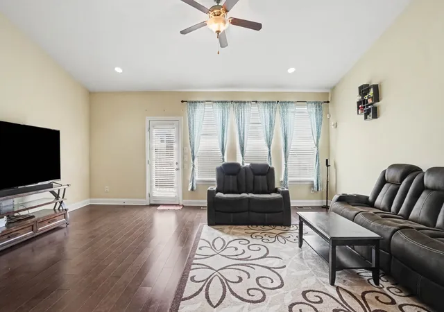 Photo 3 of Single family home for sale at 1621 Southhampton Way, Mount Juliet, TN 37122 | MLS# 3512650 | Listing updated on 2026-09-18