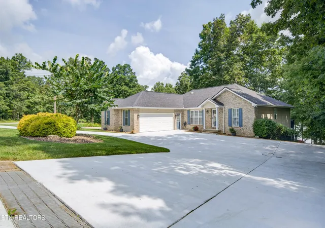 3rd image of 8707 Cherokee Tr, Crossville, TN 38572 | MLS# 3512681