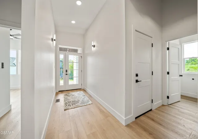 Photo 4 of Single family home for sale at 2314 Rock Gdns Dr, Sevierville, TN 37876 | MLS# 3512682 | Listing updated on 2026-09-19