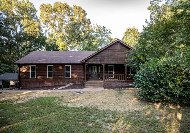 Photo 3 of Single family home for sale at 340 Dogwood Ct N, Lyles, TN 37098 | MLS# 3541520 | Listing updated on 2026-09-04