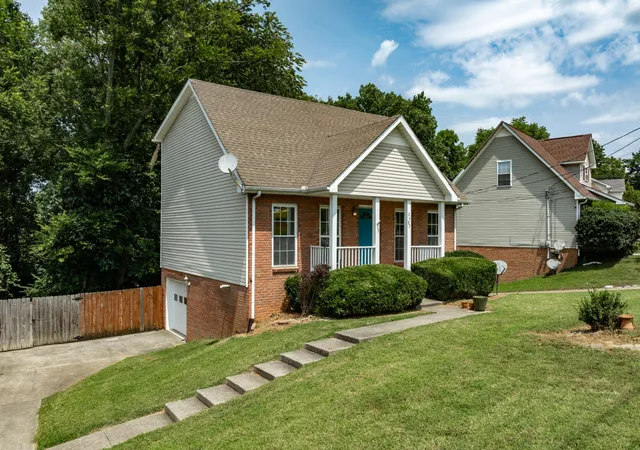 Single family home for sale at 2687 Elkmont Dr, Clarksville, TN 37040 | MLS# 3512711