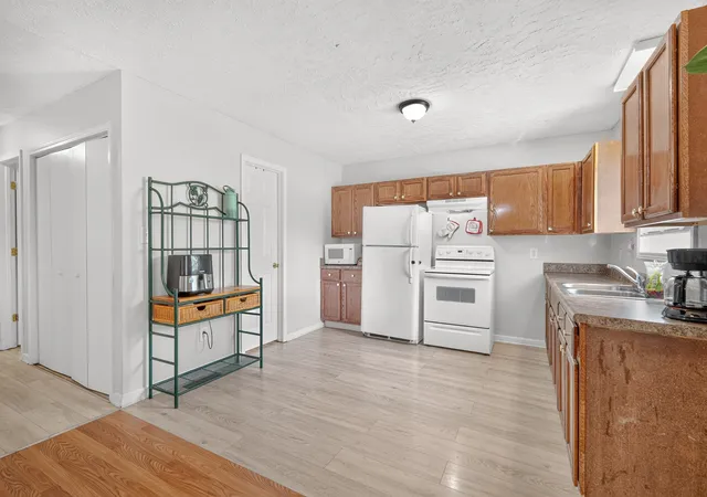 Photo 4 of Single family home for sale at 425 E Castle St, Murfreesboro, TN 37130 | MLS# 3513501 | Listing updated on 2026-09-01