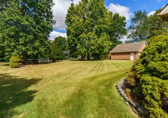 Photo 2 of Sale Pending at 164 Cottonwood Dr, Murfreesboro, TN 37128 | MLS# 3515008 | Listing updated on 2026-10-25