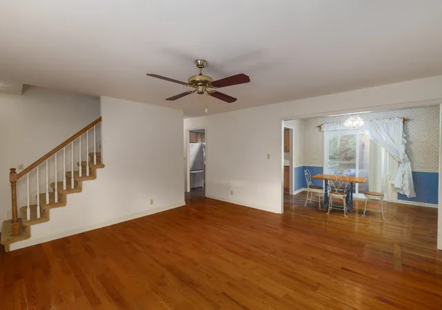 Photo 4 of Sale Pending at 164 Cottonwood Dr, Murfreesboro, TN 37128 | MLS# 3515008 | Listing updated on 2026-10-25