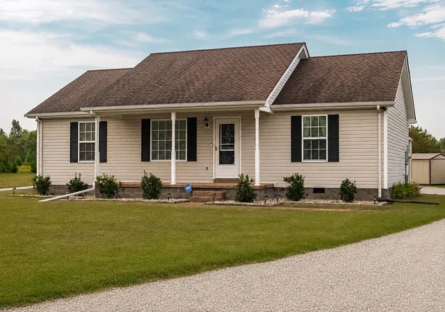 1st image of 1008 E Evelyn Ct, Portland, TN 37148 | MLS# 3512911