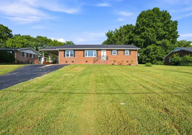 1st image of 105 Tollgate Rd, Pulaski, TN 38478 | MLS# 3519350