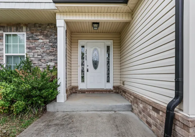 Photo 1 of Sale Pending at 2988 Mcmanus Cir, Clarksville, TN 37042 | MLS# 3513309 | Listing updated on 2026-10-07
