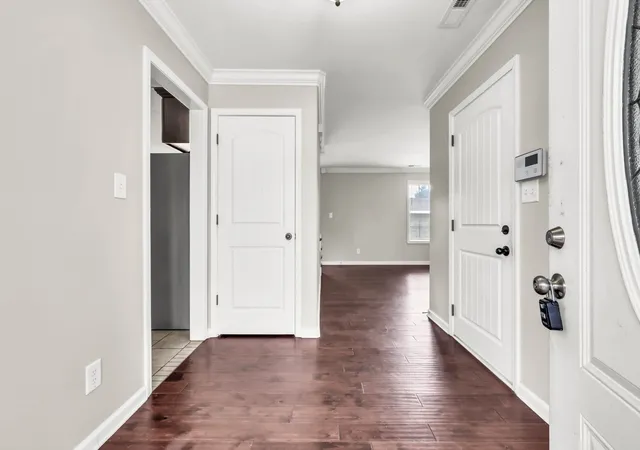 Photo 2 of Sale Pending at 2988 Mcmanus Cir, Clarksville, TN 37042 | MLS# 3513309 | Listing updated on 2026-10-07