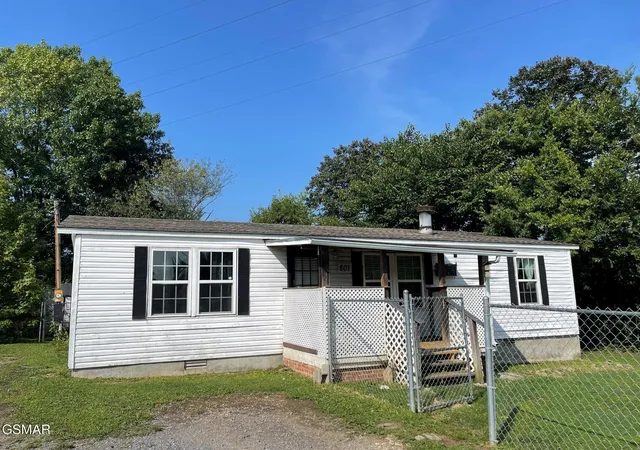 1st image of 801 Wilson Road, Maryville, TN 37801 | MLS# 3512841