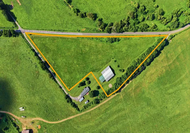1st image of 752 Old State Hwy 28, Pikeville, TN 37367 | MLS# 3512855