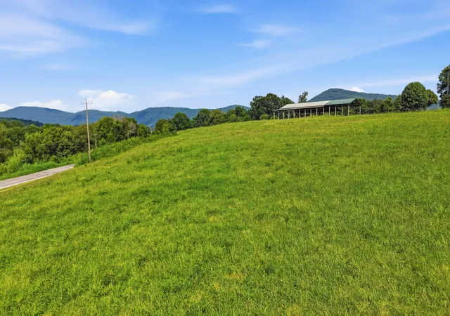 2nd image of 752 Old State Hwy 28, Pikeville, TN 37367 | MLS# 3512855